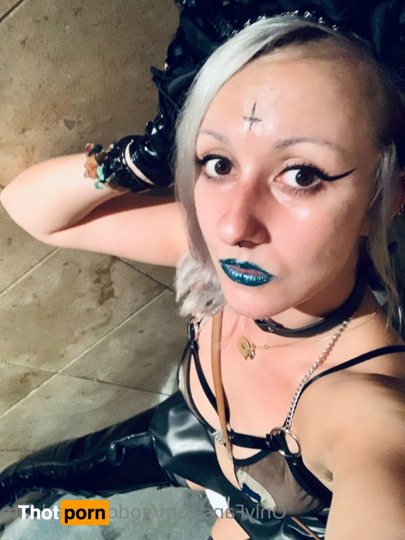 Goddess Dark Fate 15736996