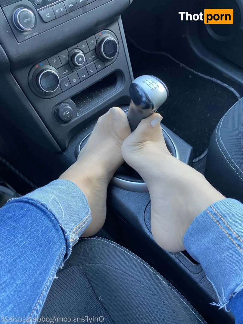 Goddess Suzie 15295916