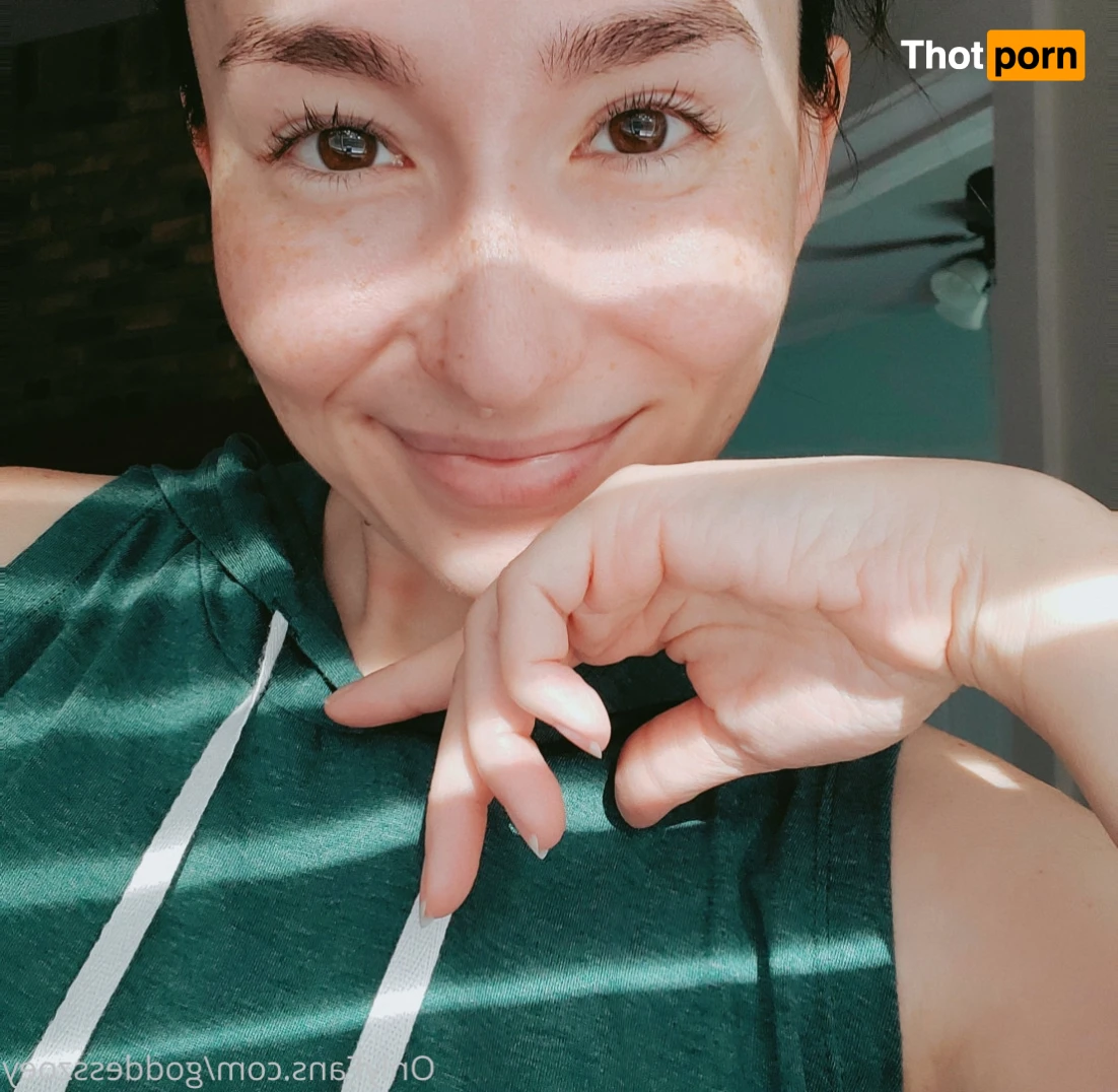 🟢 GoddessZoey 16533517