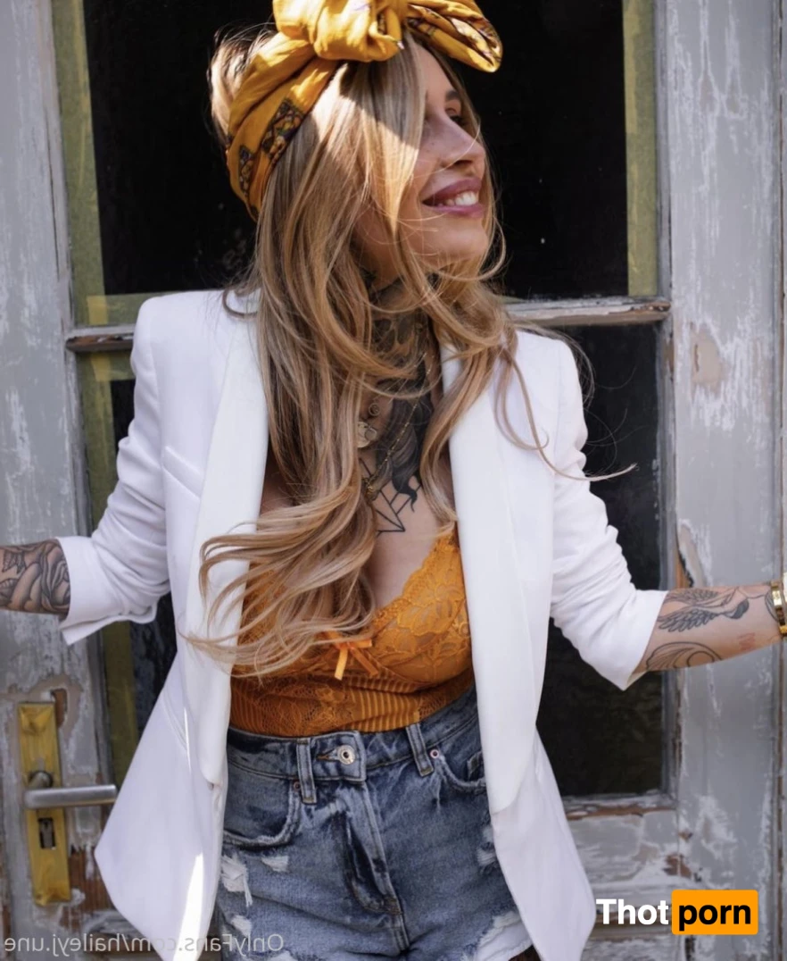 haileyj.une 12608778