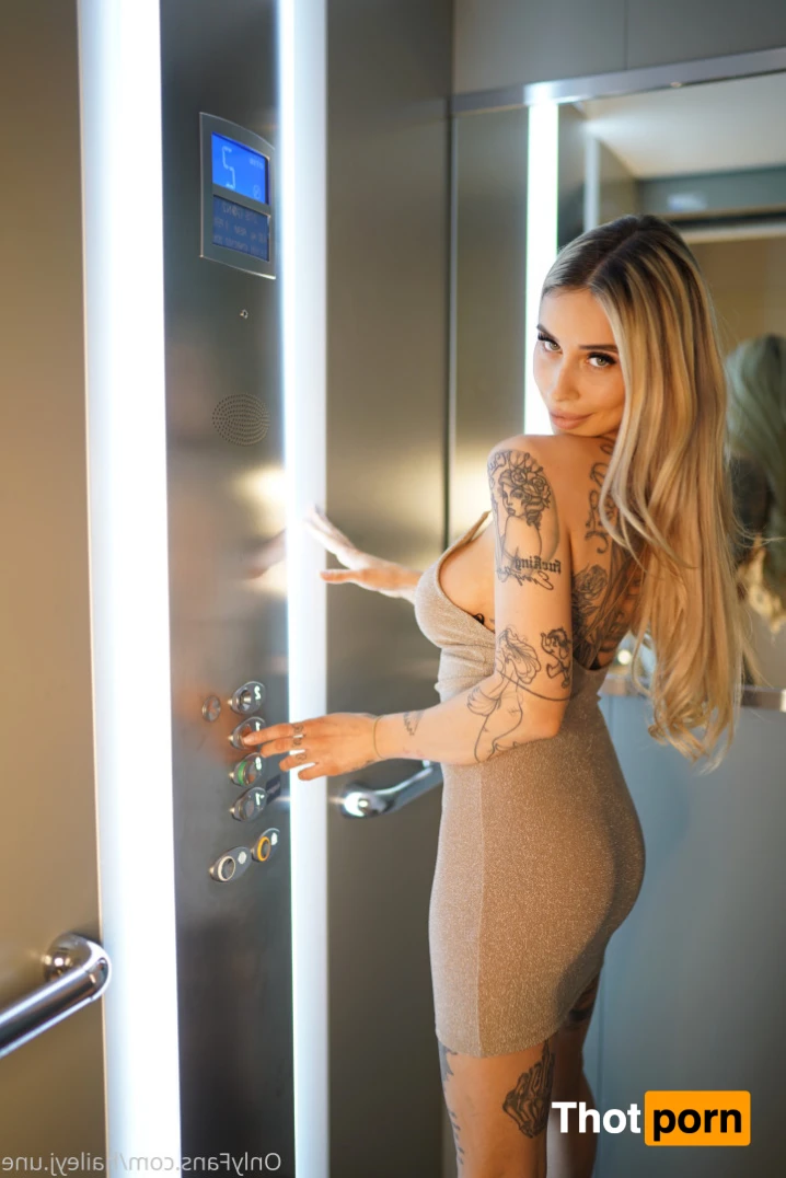 haileyj.une 12619984