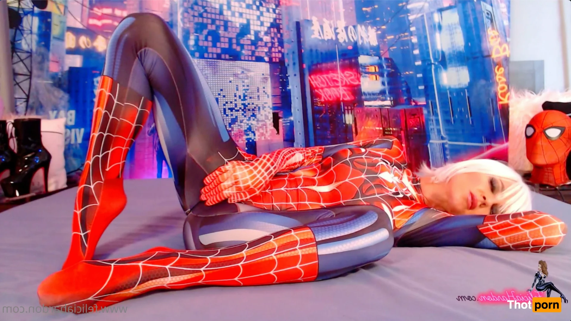 Felicia's Foot Fetish 12104387