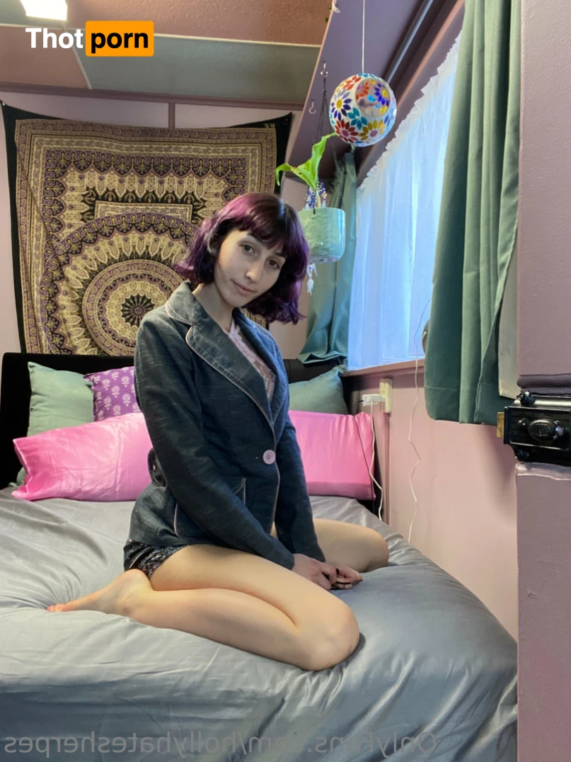 holly buncuga &lt;3 12131761