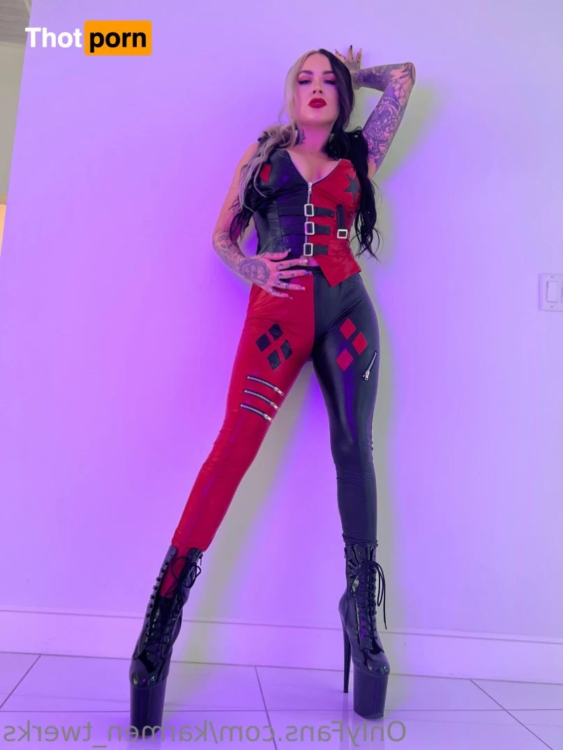 KARMEN’S LIBRARY 📚💦 15404100