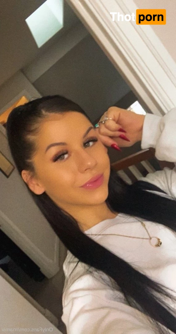 Veronica Verlay 768360