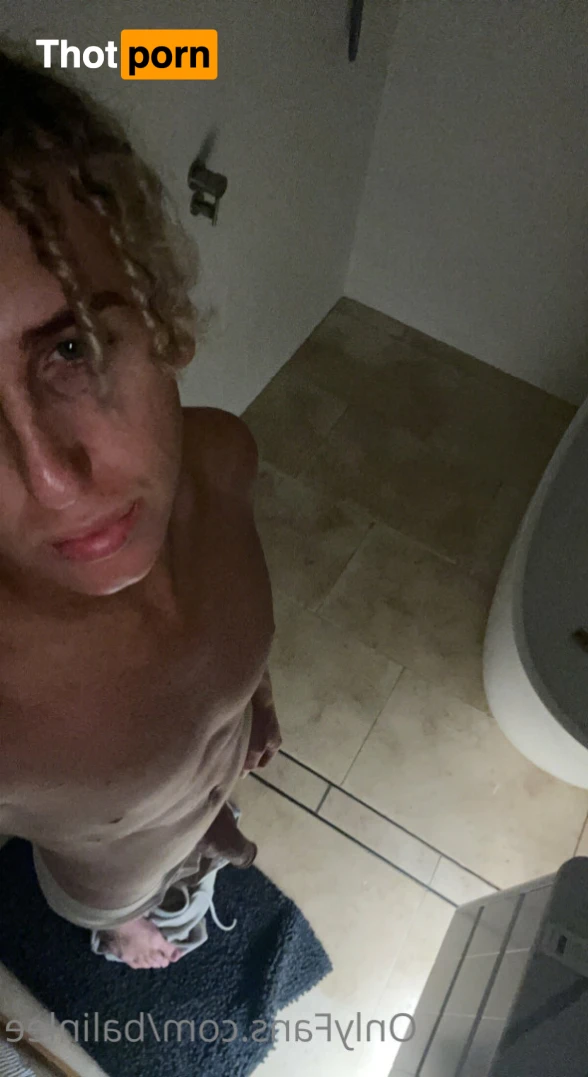 Hung Aussie 14724026