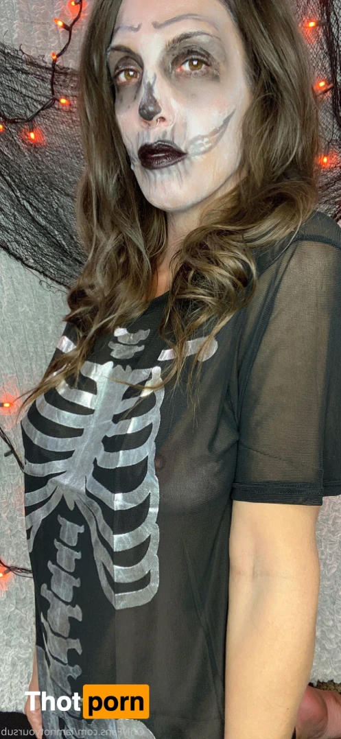 Lara Grace Ryan 16539608