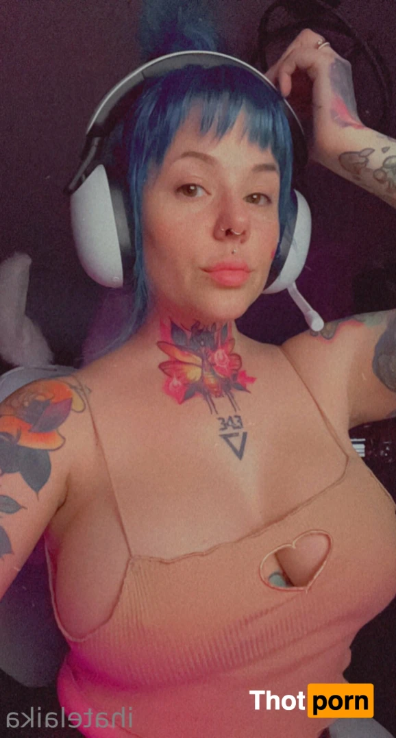 ♡ L A I K A ♡ 11381179