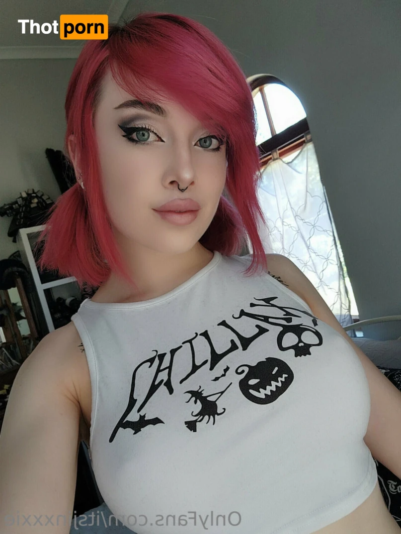 Jinxie 🖤 14711136