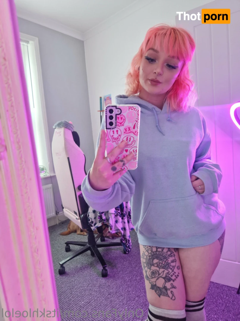 khloe ♡☁️ 14221453