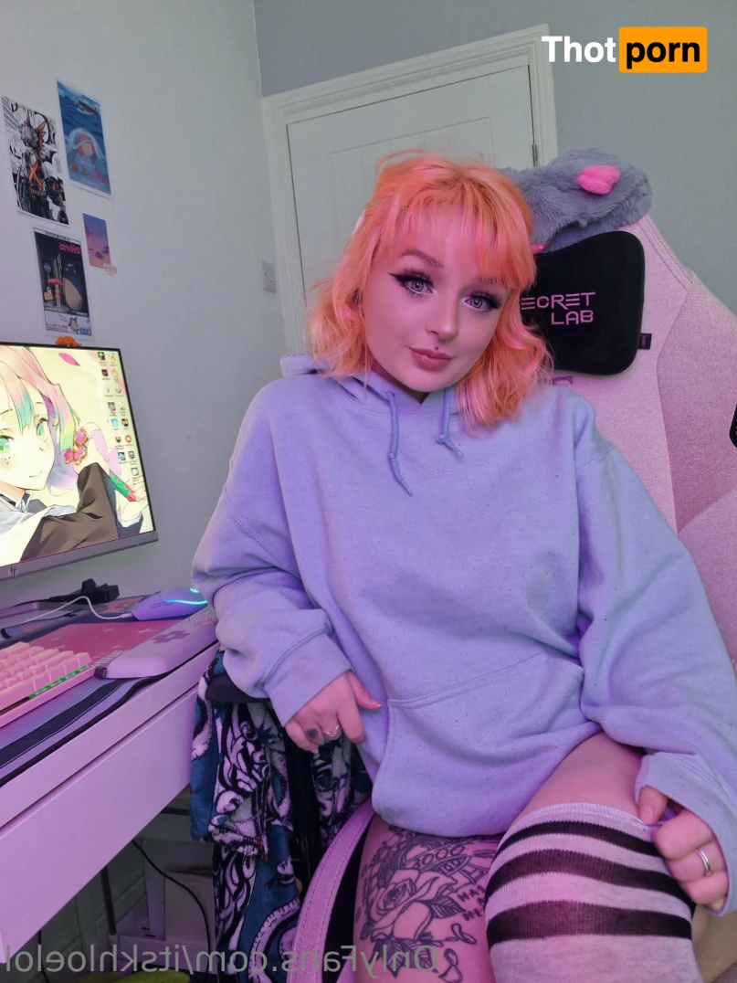 khloe ♡☁️ 14289284