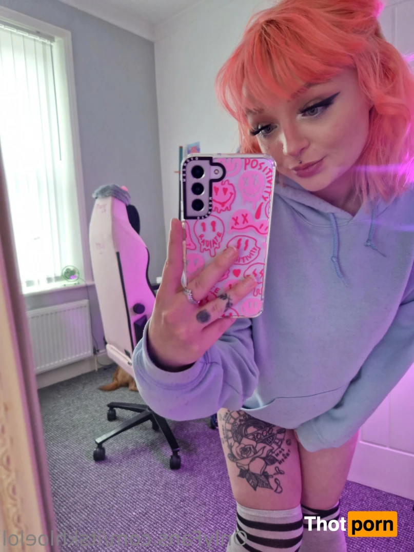 khloe ♡☁️ 14322498