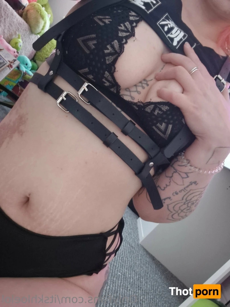 khloe ♡☁️ 14343386