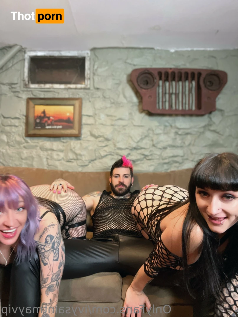 Ivy Saint May VIP 15302907