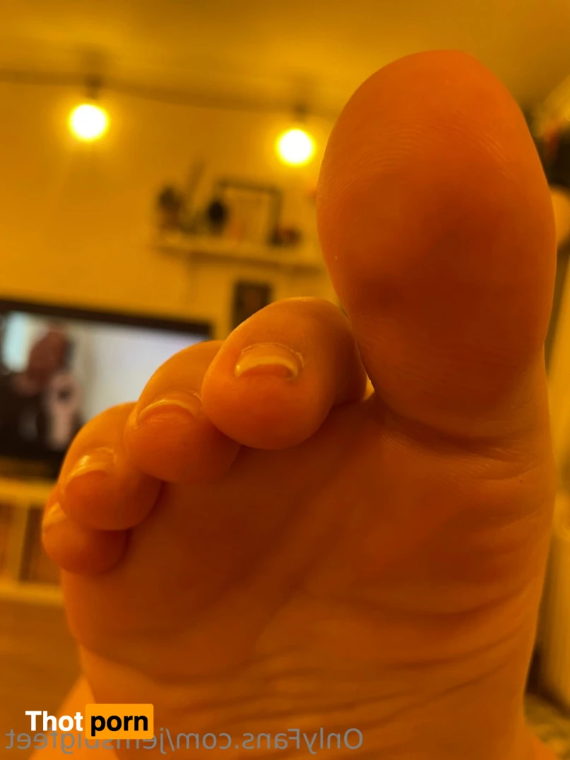 Jem’s feet 14635615