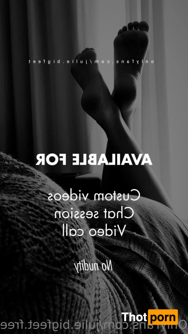 Julie Big Feet FREE 16470864