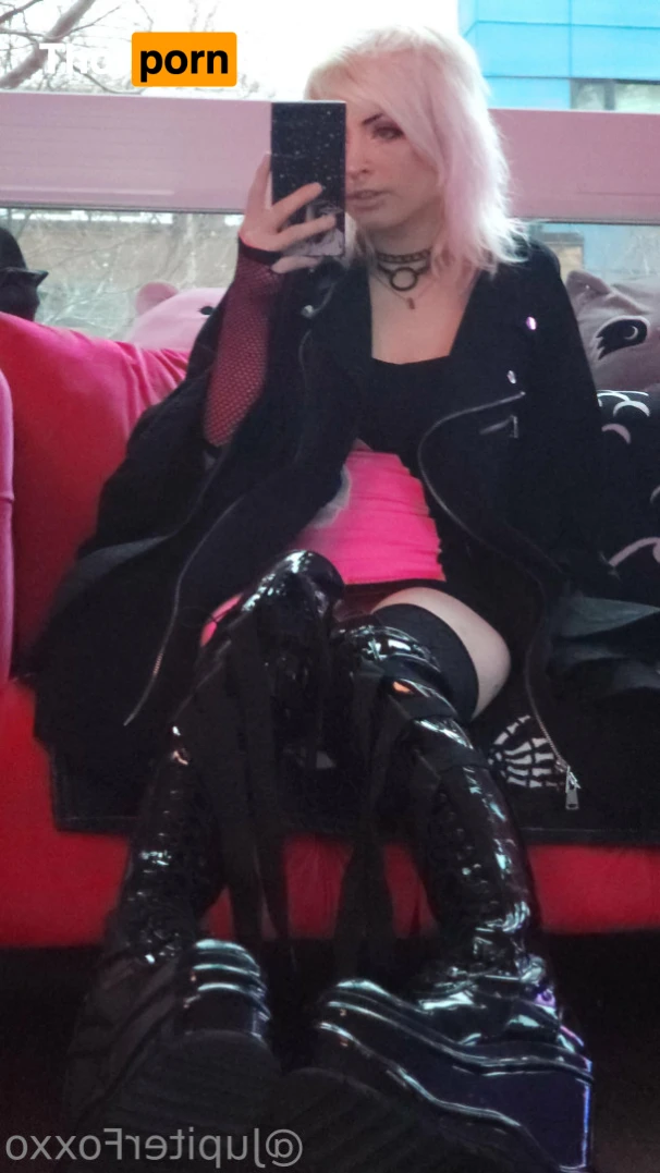 Jupiter Foxxo 🌟 16343417