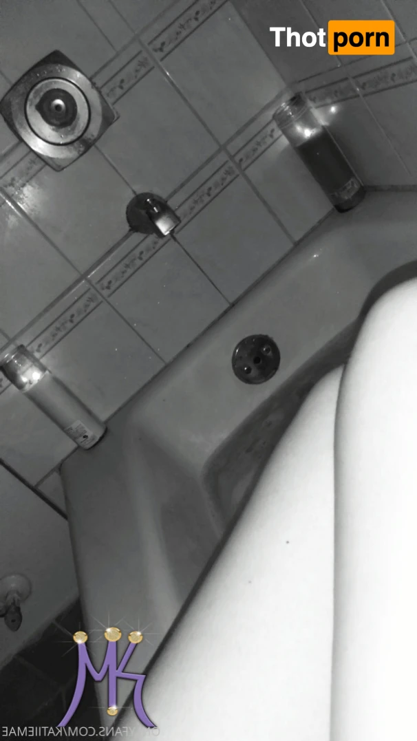 🐐KATIIEMAEDAGOAT🐐 16165980