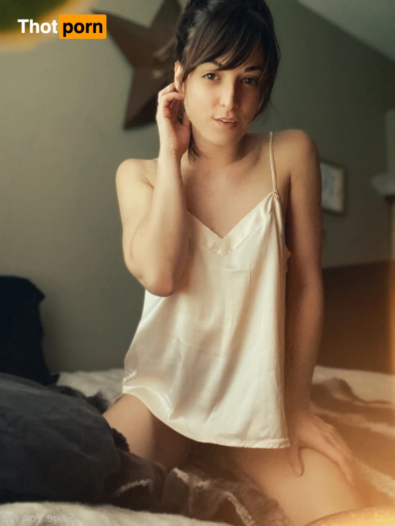 Sexie Von Kat 16517681