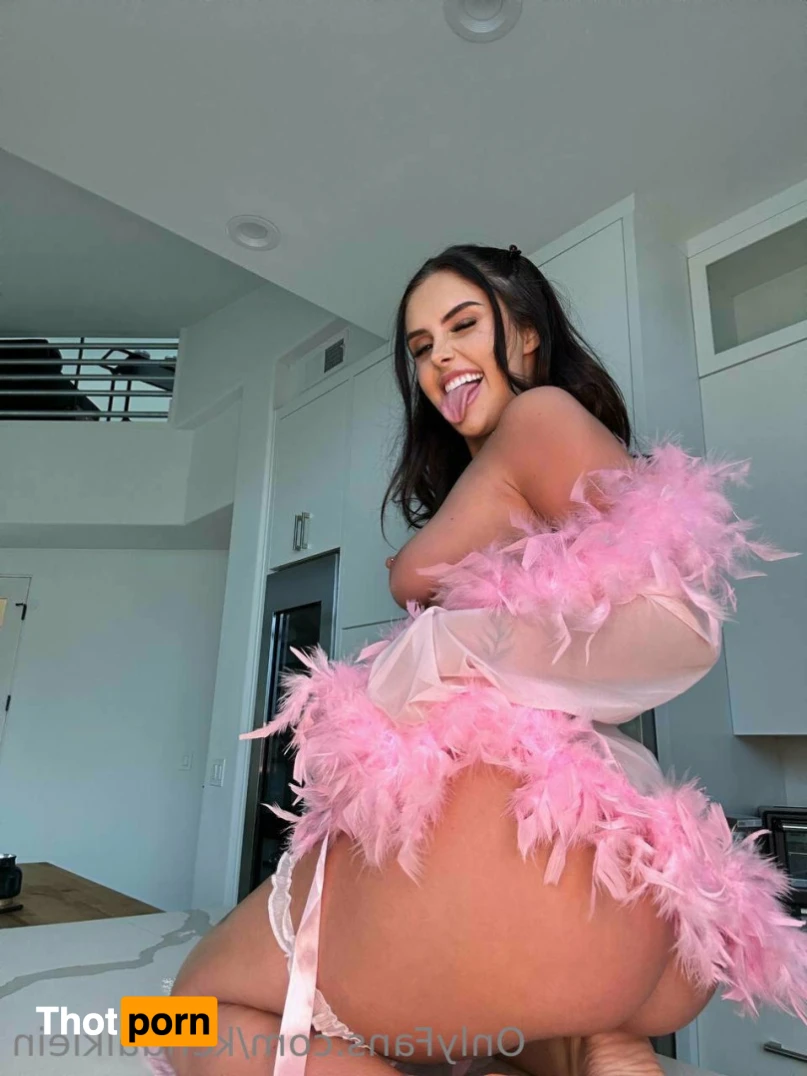 Kendal Klein 💋 14446751