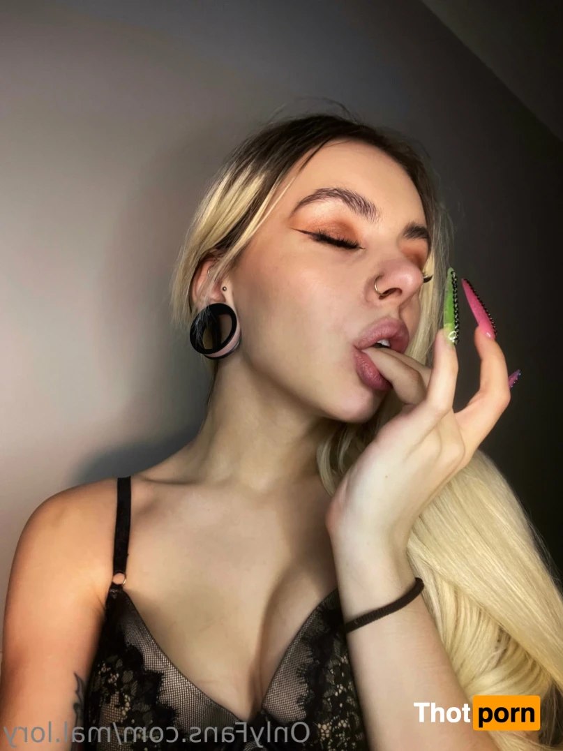 😈  𝙆𝙀𝙉𝘿𝙍𝘼 𝙇𝘼𝙉𝙀 😈 14504477