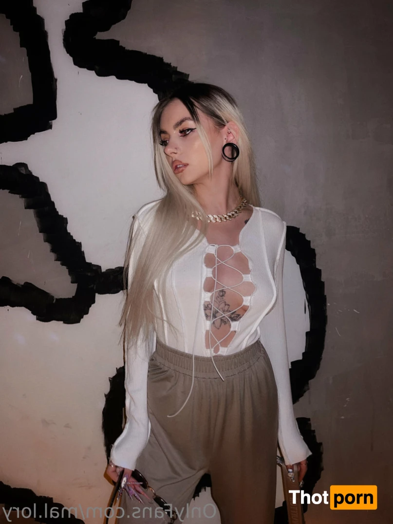 😈  𝙆𝙀𝙉𝘿𝙍𝘼 𝙇𝘼𝙉𝙀 😈 14505800