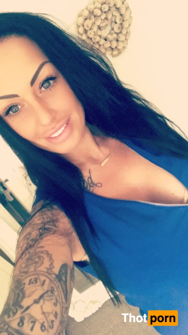 KERRY LOUISE 16539400