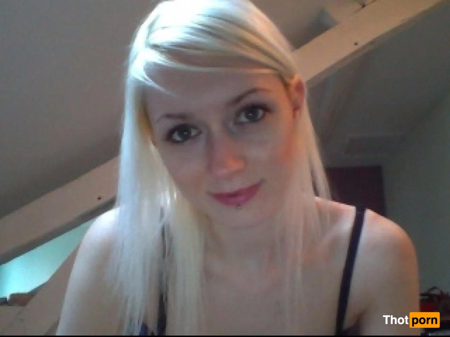 Kimber Benton 16530754