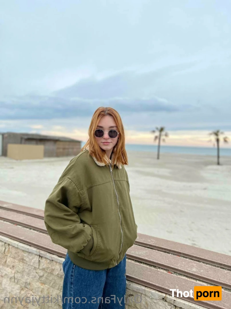 Kitty Jayn 😻 14491552