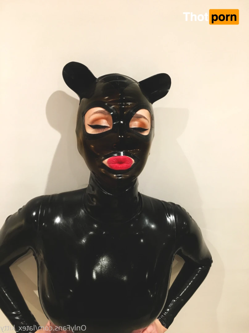 latex_kitty 14999281
