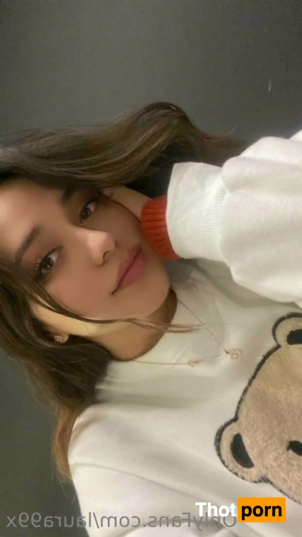 Laura💕😻 12666112