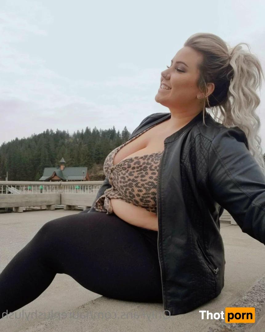 Lauren Lush 14437643