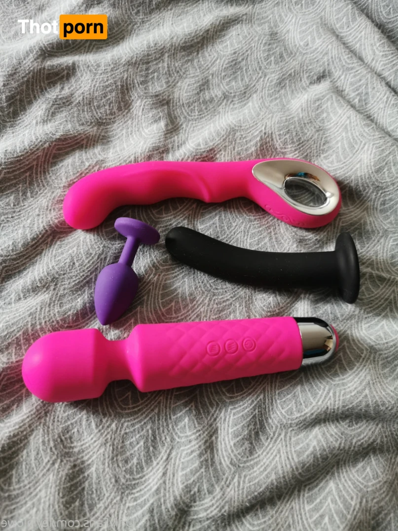 𝕃𝕖𝕪𝕝𝕒 𝕃𝕠𝕨𝕖 💚 your adventurous girlfriend 16531154