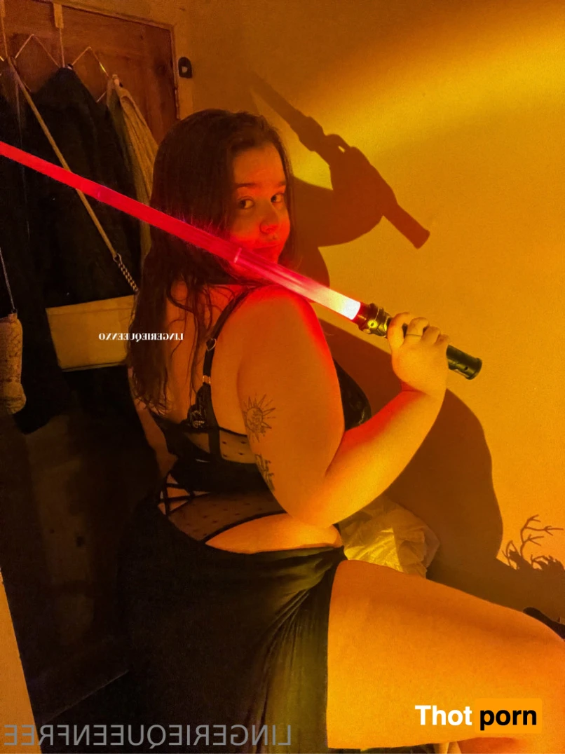 Emilia Lily Jones 13290416