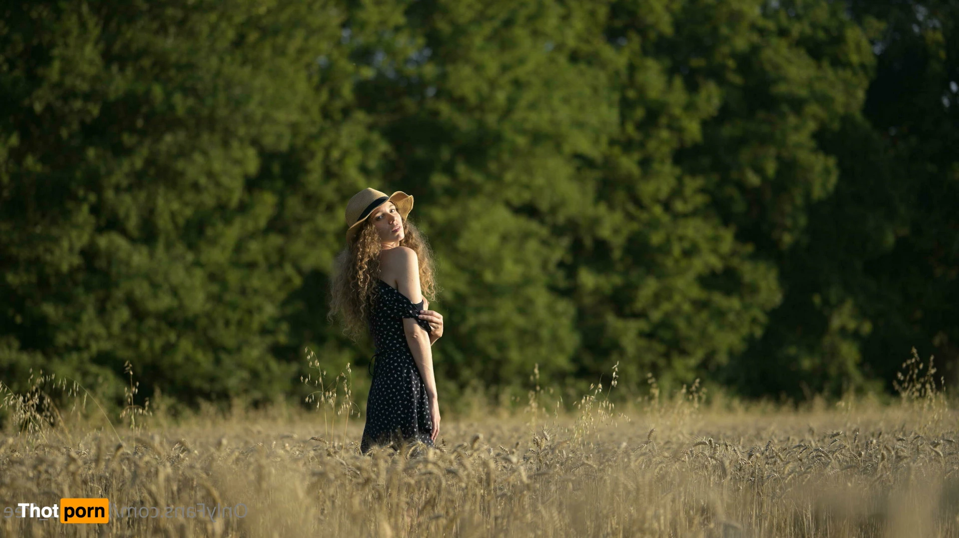 lizanne_free 11320562