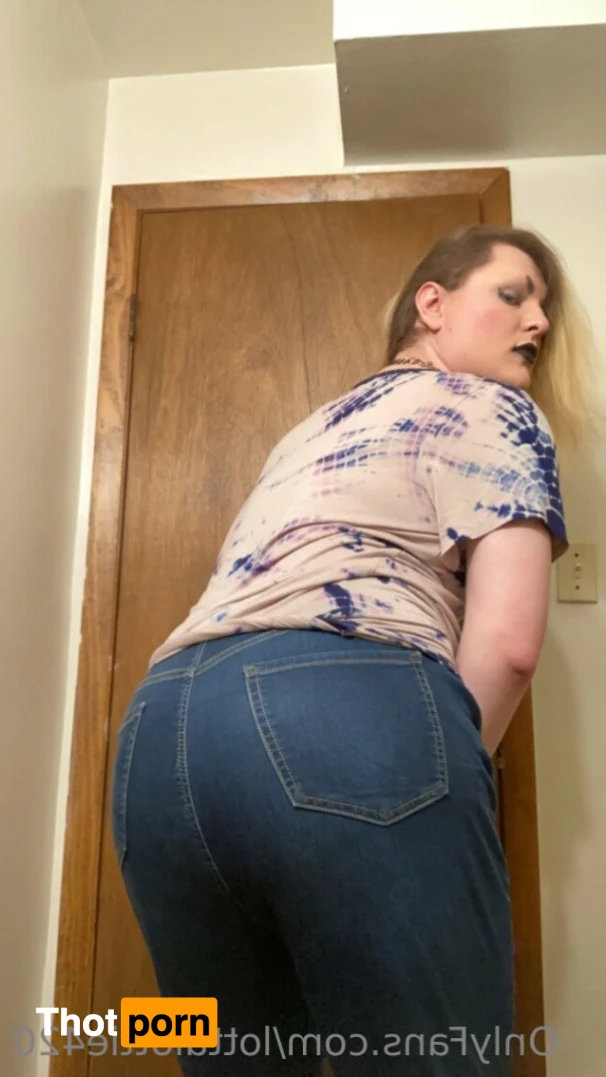 Lottie Person 14762044