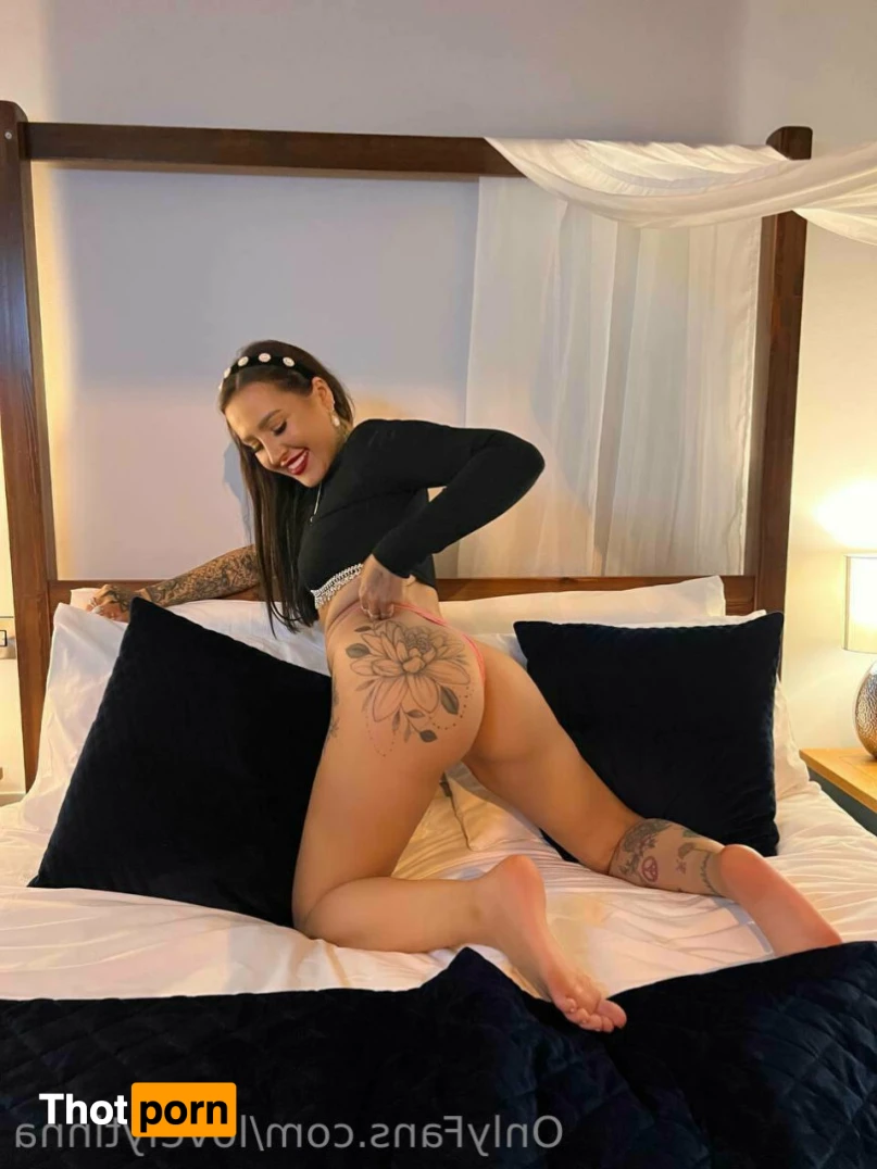 CollegeGirl Tinna 💗 14254095