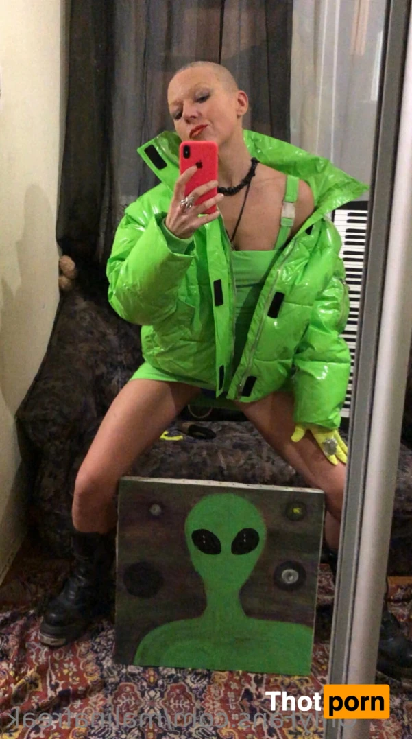 Viktoriya Malina 16484653