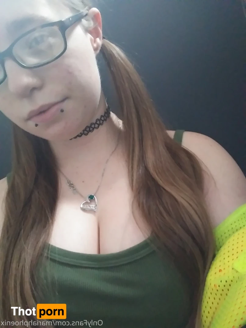 mariahphoenix 13153163