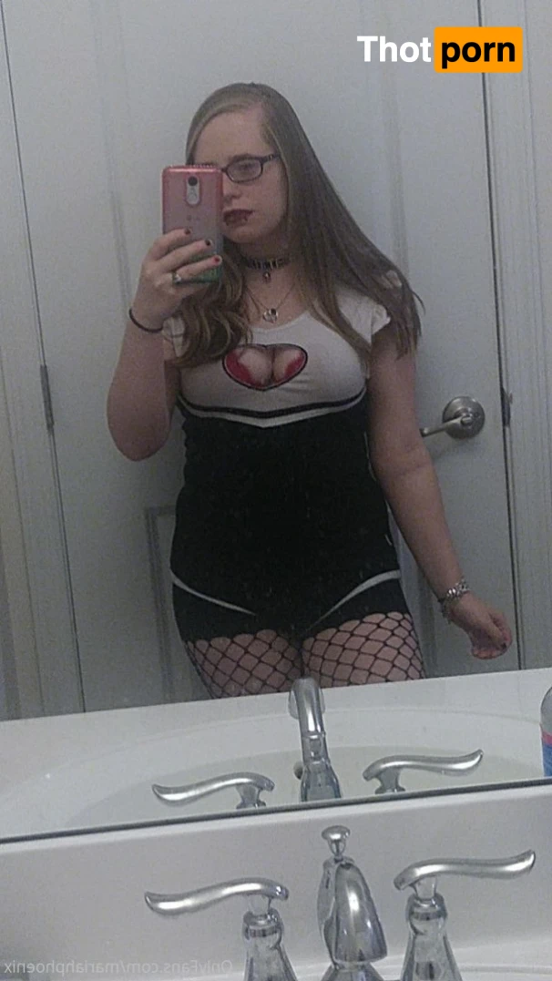 mariahphoenix 13227620