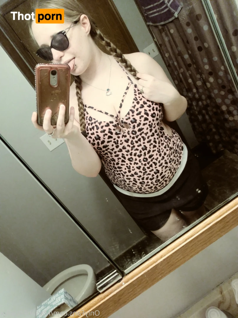 mariahphoenix 13254585