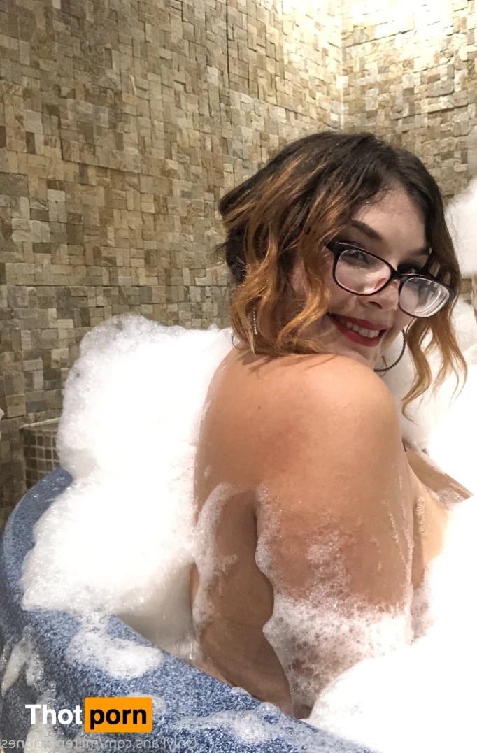 Daliany Marie 16117362