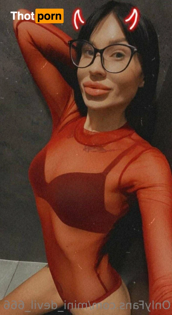 Mini_devil_666 15353987