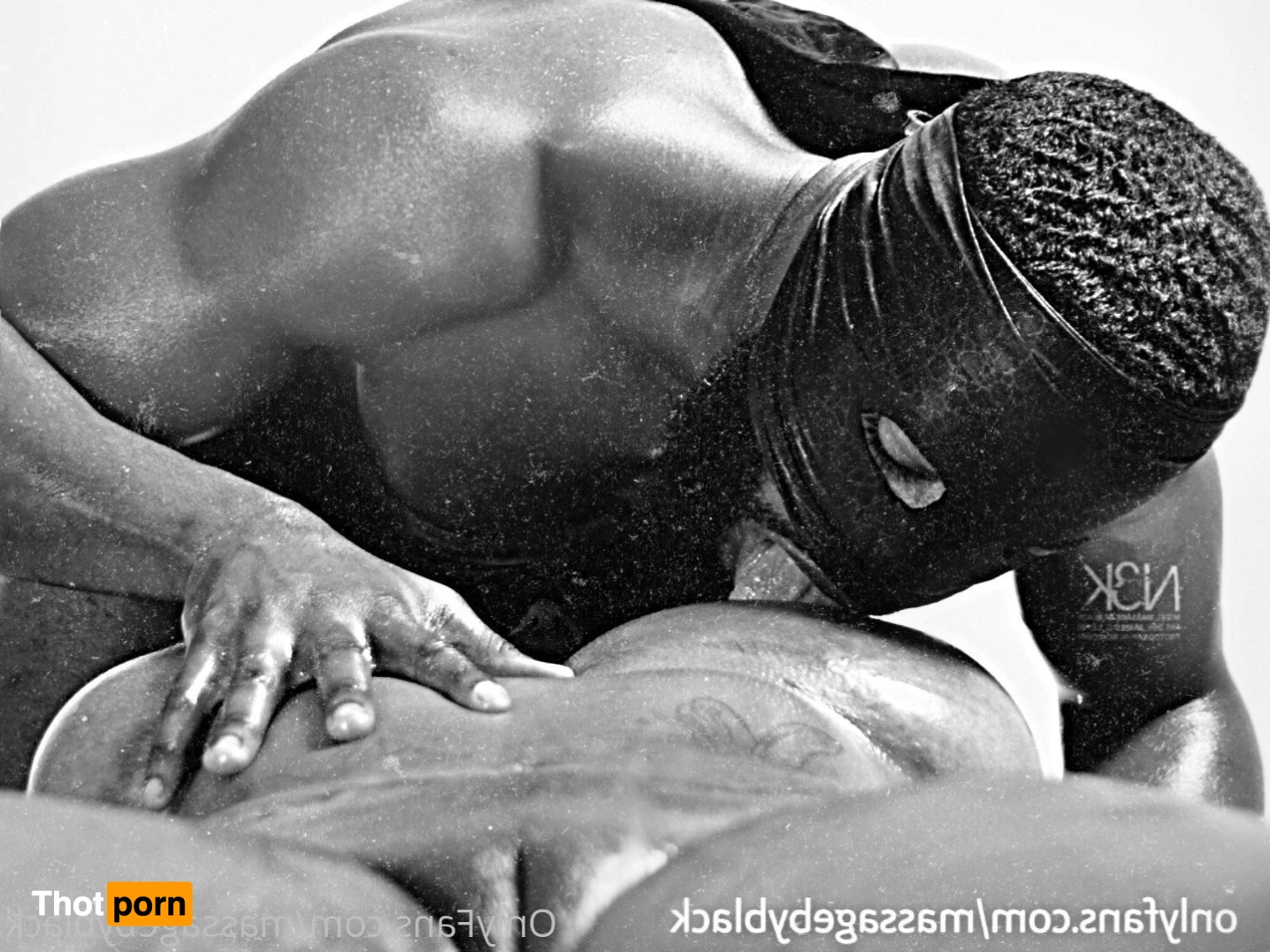 Erotic Massage by Black 772569