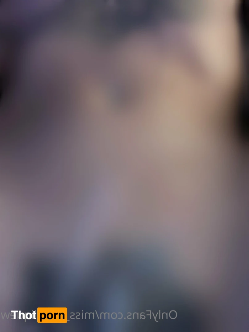 Miss Angelique W 12592670