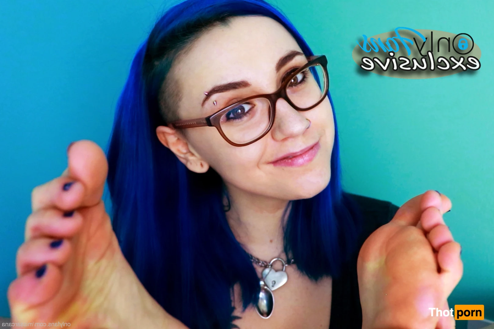 Miss Arcana 16529989