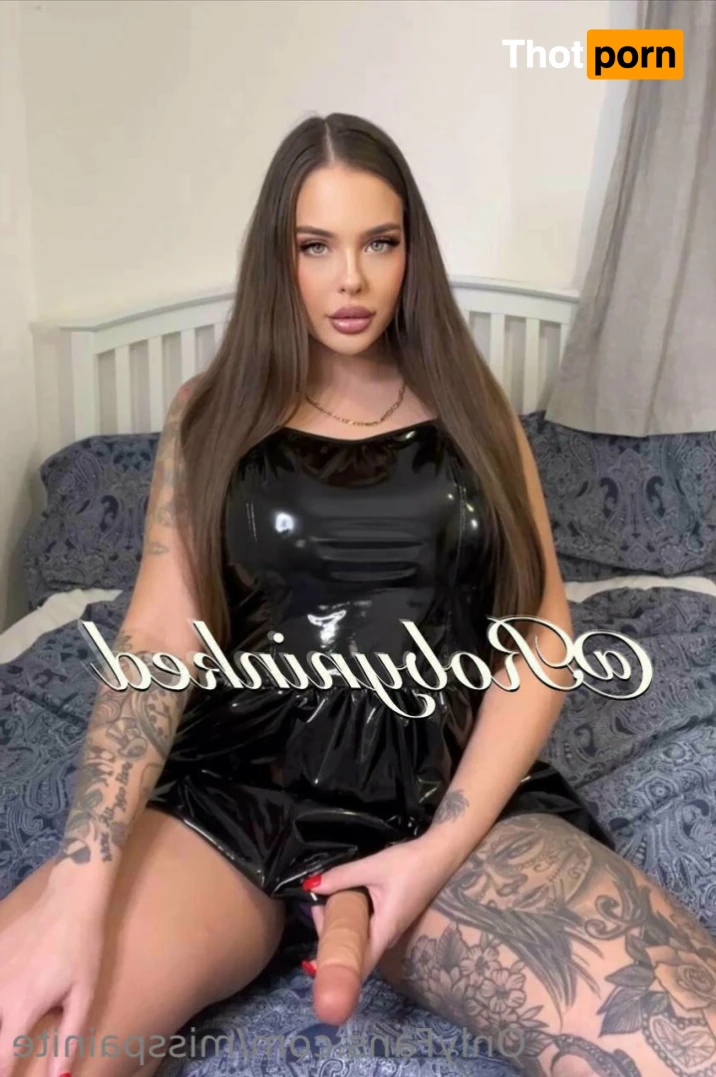 🟢 Miss Painite - Femdom Queen 13882754