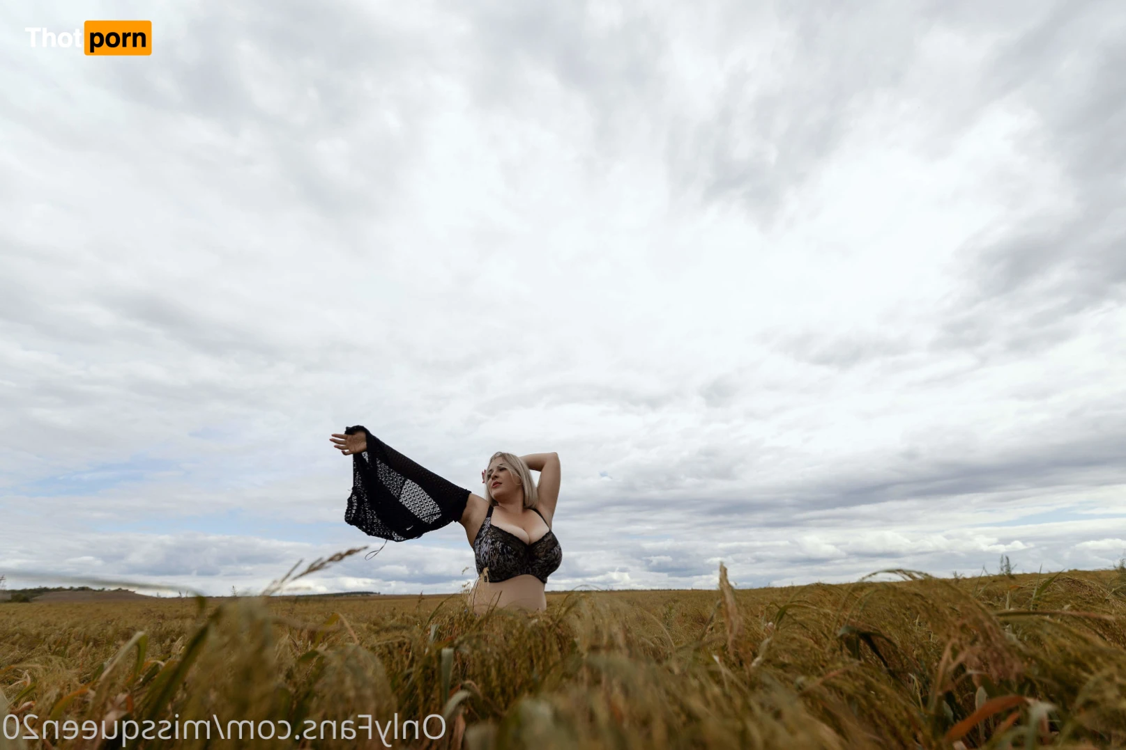 missqueen20 16421651