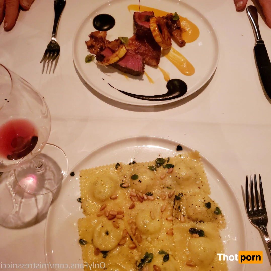 mistressnicci 16534903