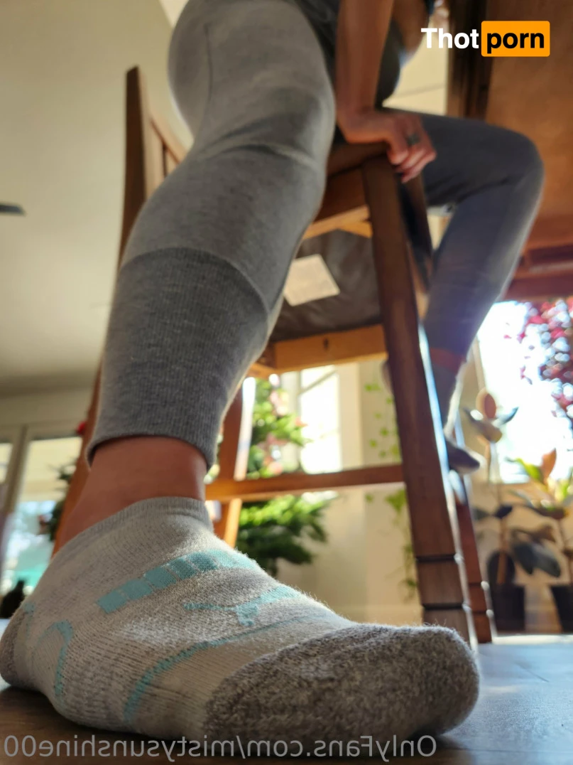 Giantess Misty 15999948